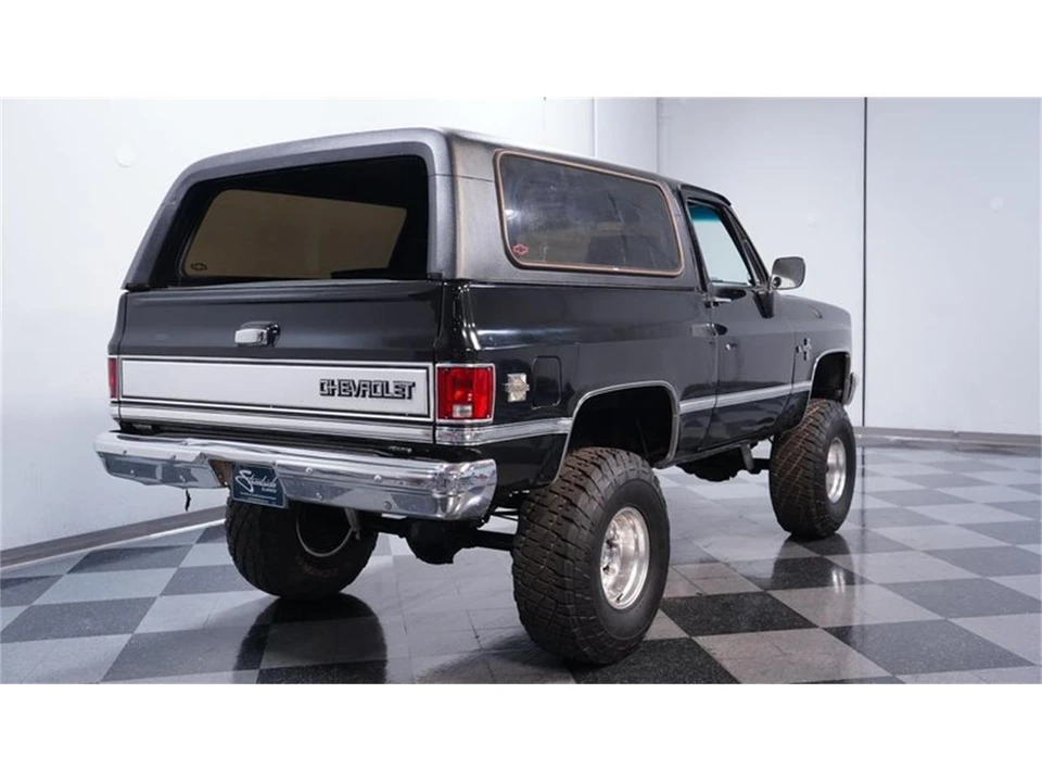 1985 Chevrolet K5 Blazer 2nd Gen - Image 10 of 31