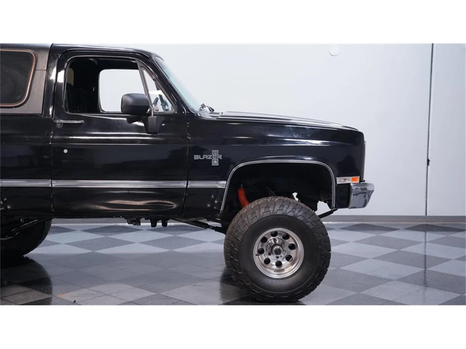 1985 Chevrolet K5 Blazer 2nd Gen - Image 24 of 31