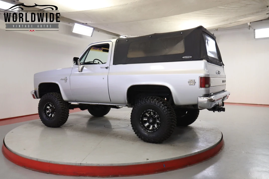 1985 Chevrolet Blazer - Image 9 of 12