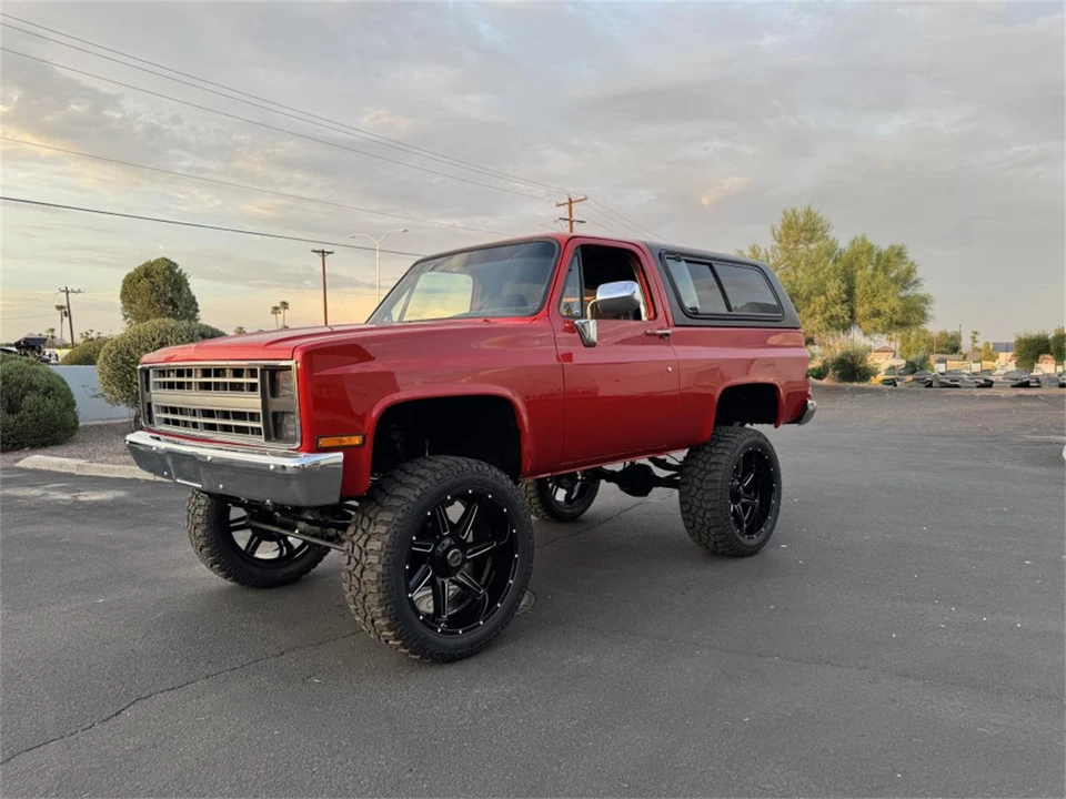 1985 Chevrolet K5 Blazer 2nd Gen - Image 7 of 15