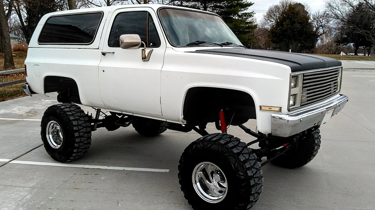 1985 Chevrolet Blazer - Image 10 of 10