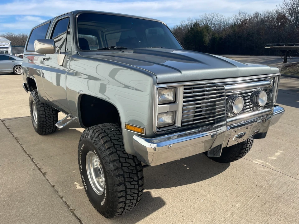 1985 Chevrolet K5 Blazer 2nd Gen - Image 5 of 21