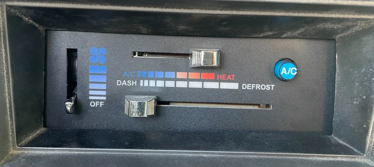 1985 Chevrolet K5 Blazer 2nd Gen - Image 20 of 21