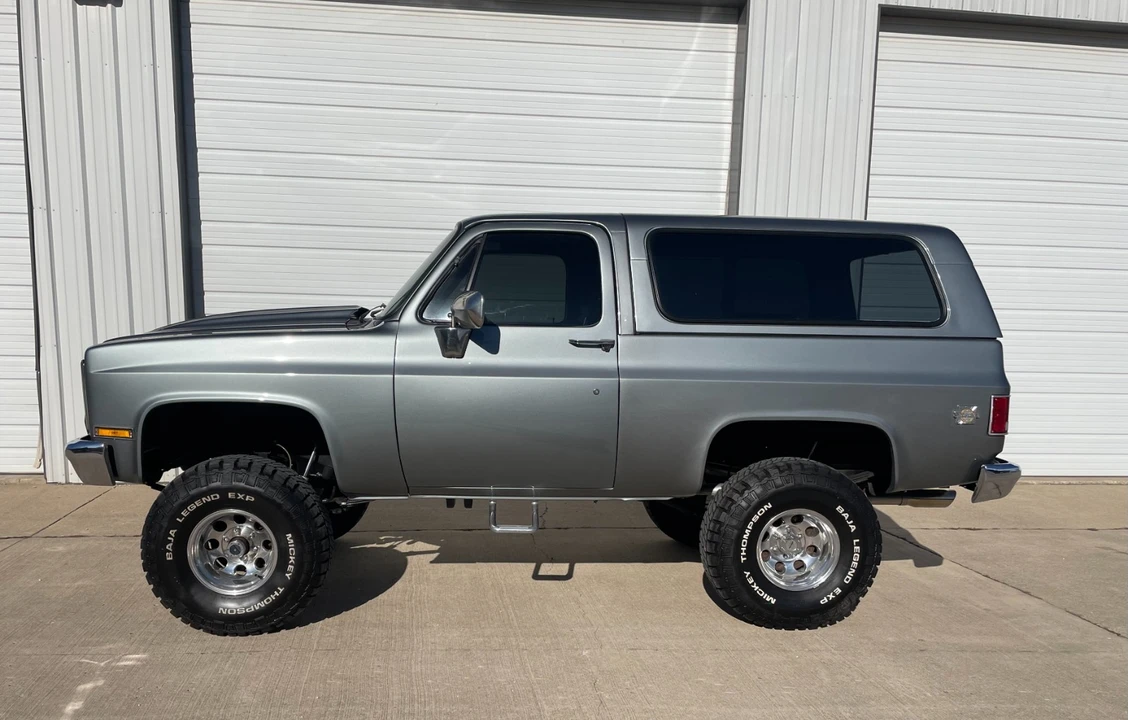 1985 Chevrolet K5 Blazer 2nd Gen - Image 3 of 21