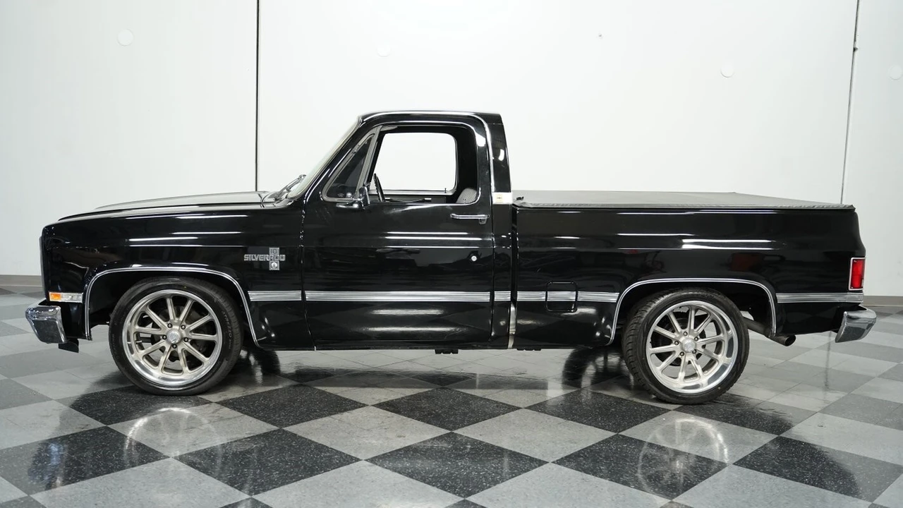 1985 Chevrolet C/K 3rd Gen - Image 3 of 12