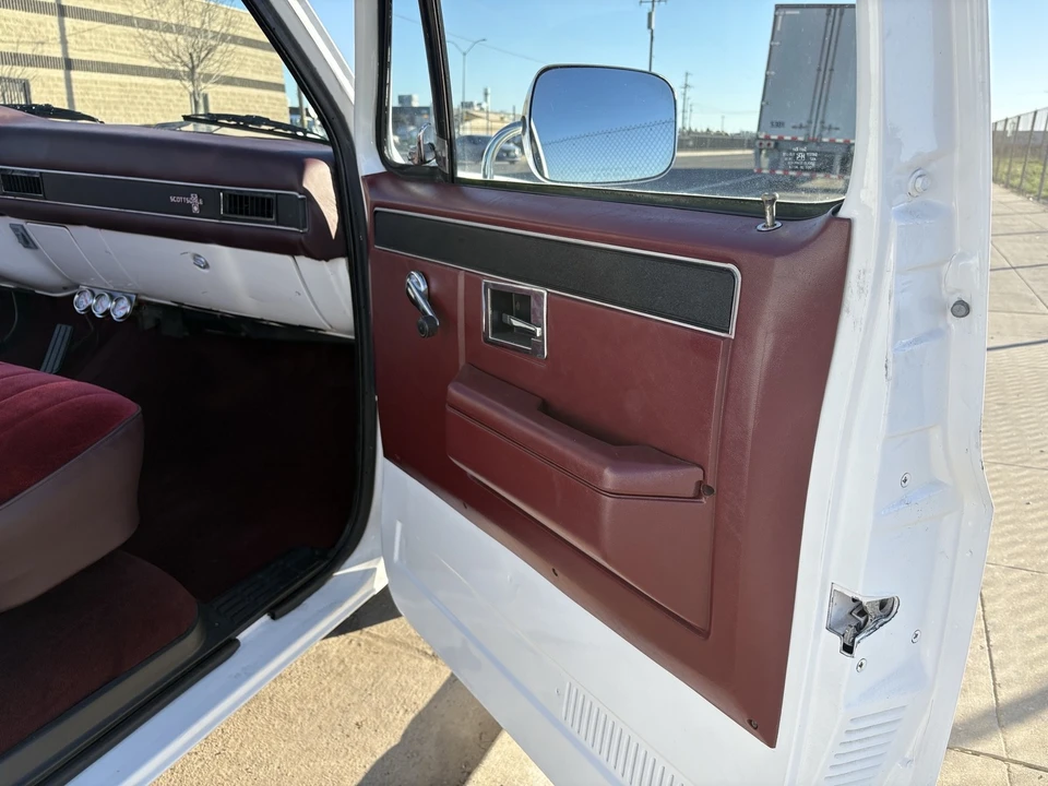 1985 Chevrolet C/K 3rd Gen - Image 18 of 21