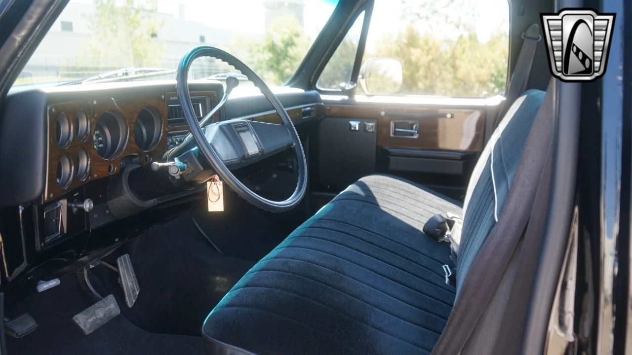 1985 Chevrolet C/K 3rd Gen - Image 17 of 21