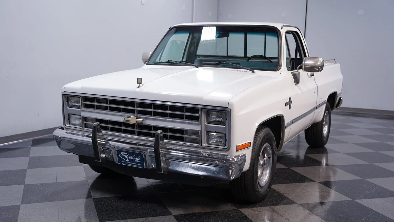 1985 Chevrolet C/K 3rd Gen - Image 17 of 21