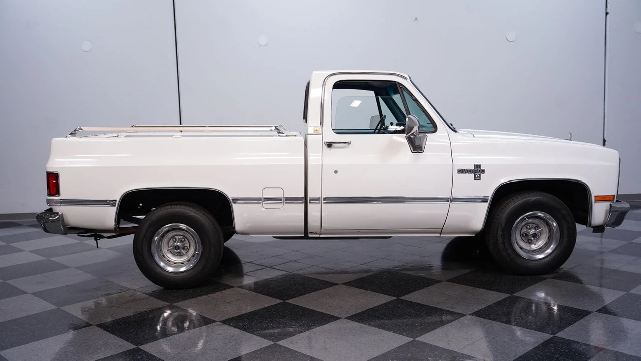 1985 Chevrolet C/K 3rd Gen - Image 13 of 21