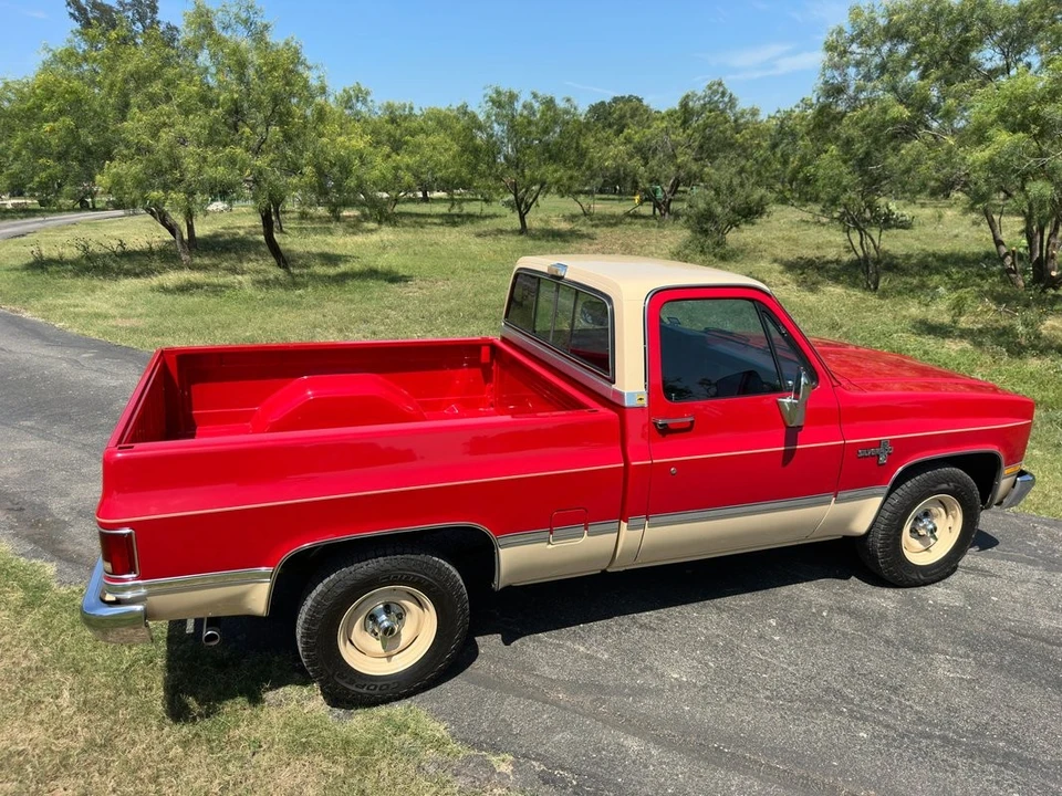 1985 Chevrolet C/K 3rd Gen - Image 17 of 31