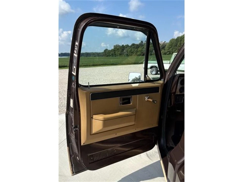 1985 Chevrolet C/K 3rd Gen - Image 9 of 26