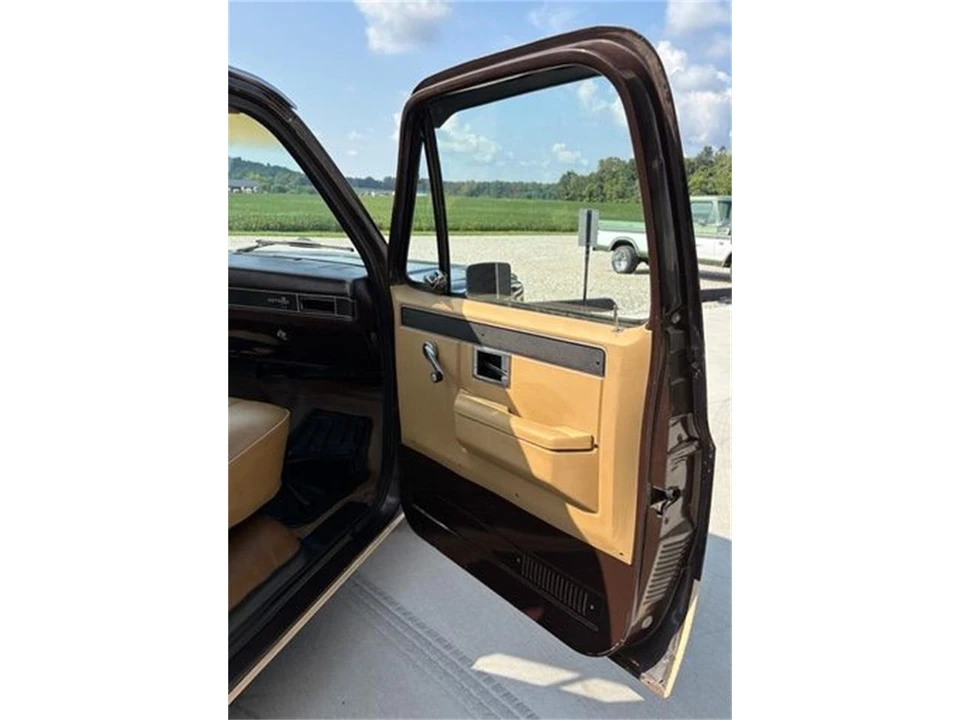 1985 Chevrolet C/K 3rd Gen - Image 13 of 26