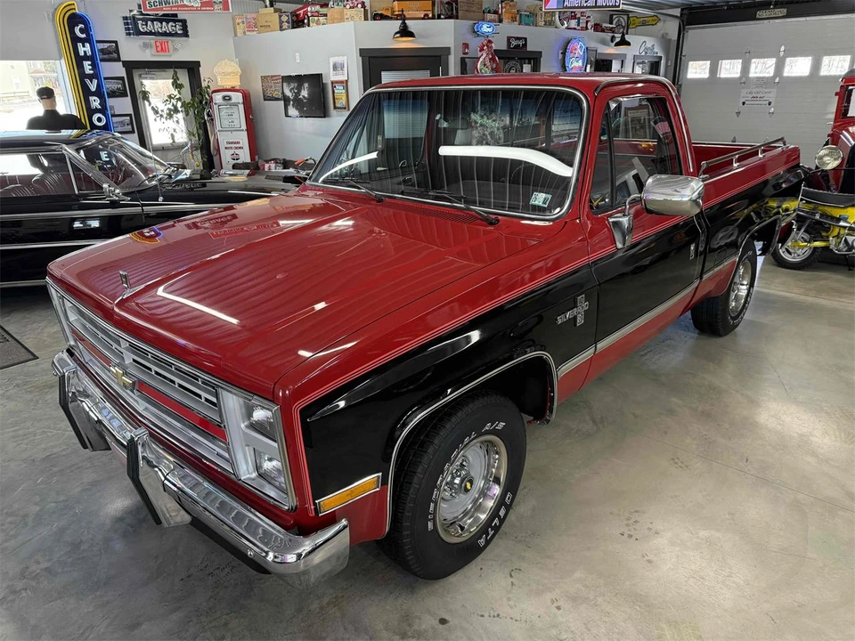 1985 Chevrolet C/K 3rd Gen - Image 2 of 31