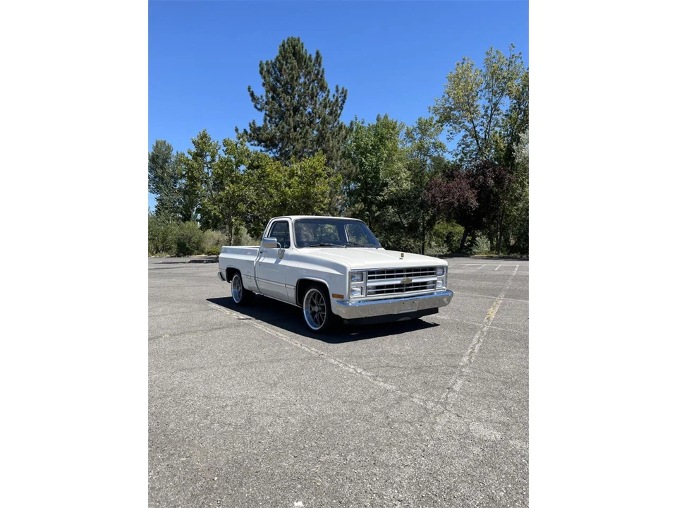 1985 Chevrolet C/K 3rd Gen - Image 2 of 17