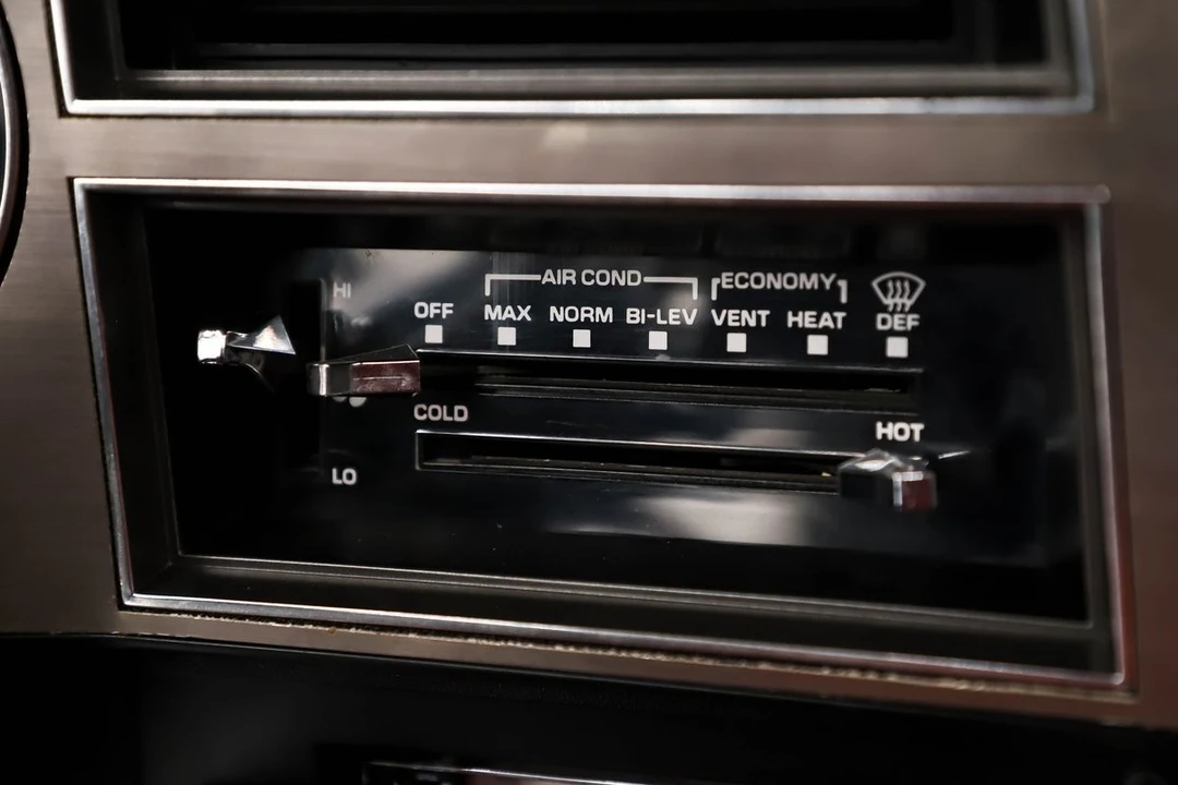 1985 Chevrolet C/K 3rd Gen - Image 24 of 31