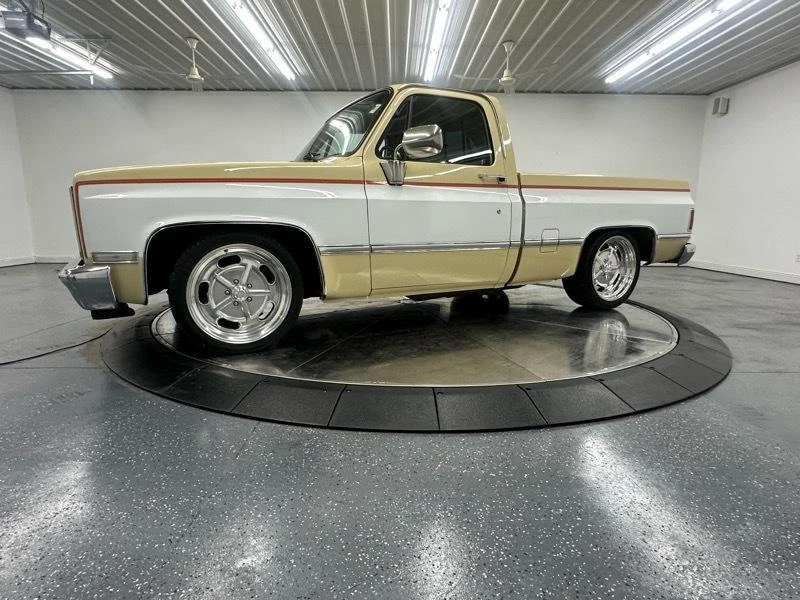 1985 Chevrolet C/K 3rd Gen - Image 3 of 31
