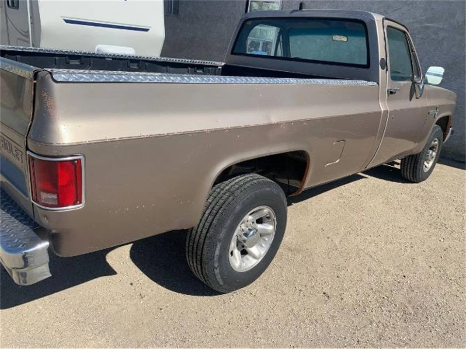 1985 Chevrolet C/K 3rd Gen - Image 4 of 4