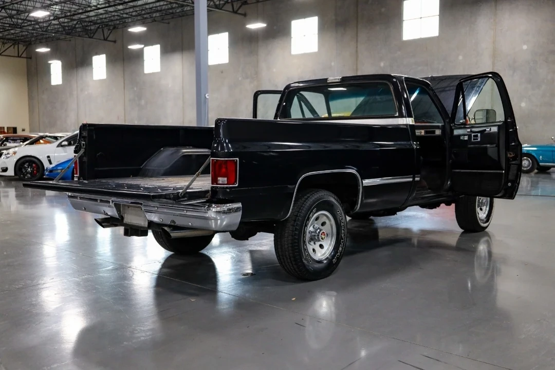1985 Chevrolet C/K 3rd Gen - Image 10 of 21