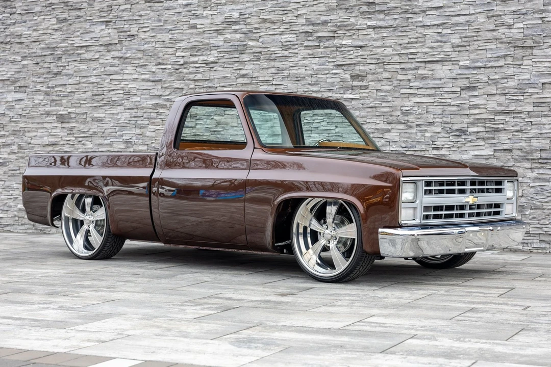 1985 Chevrolet - Image 2 of 31