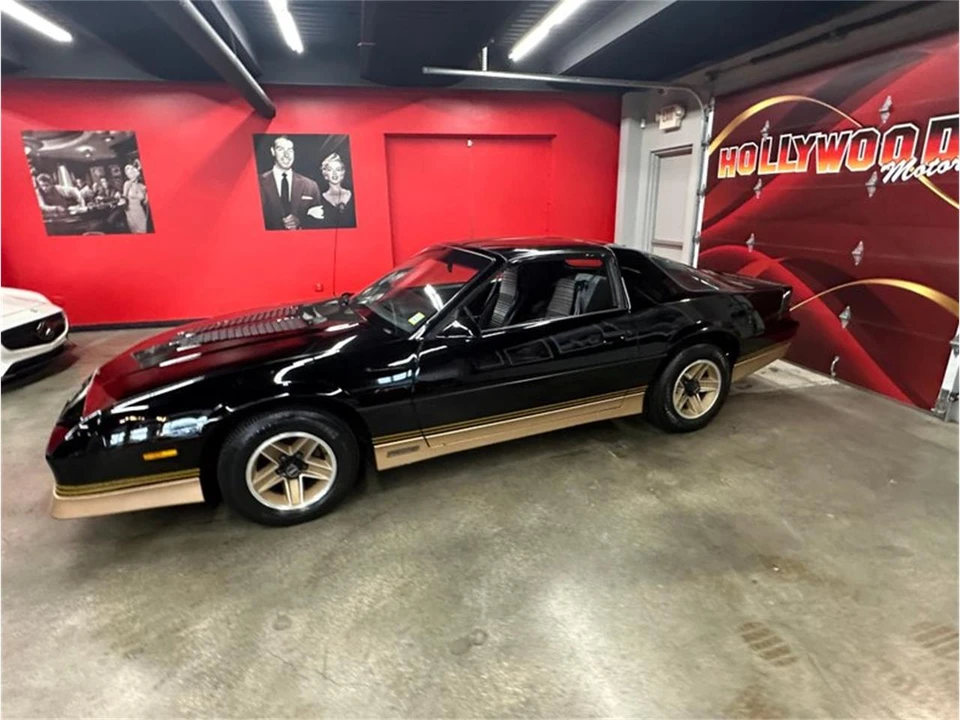 1985 Chevrolet Camaro 3rd Gen - Image 29 of 31