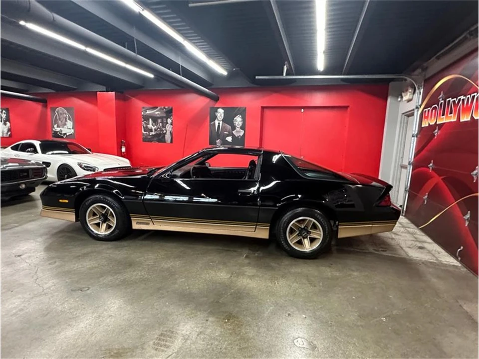 1985 Chevrolet Camaro 3rd Gen - Image 27 of 31