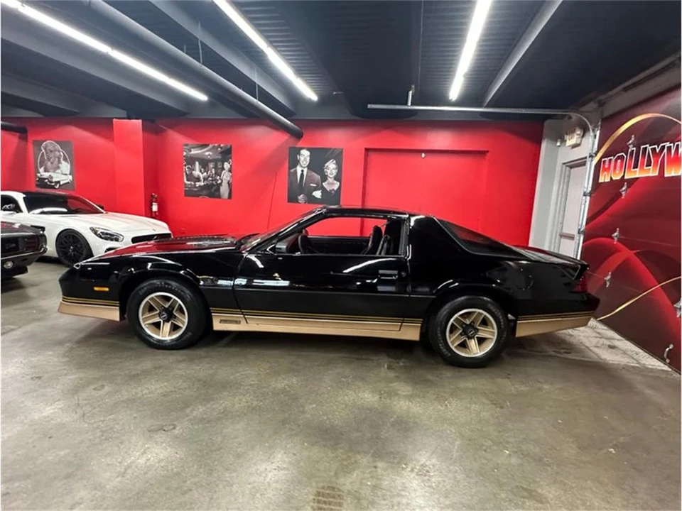 1985 Chevrolet Camaro 3rd Gen - Image 28 of 31