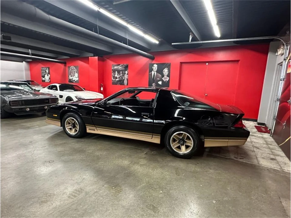 1985 Chevrolet Camaro 3rd Gen - Image 26 of 31