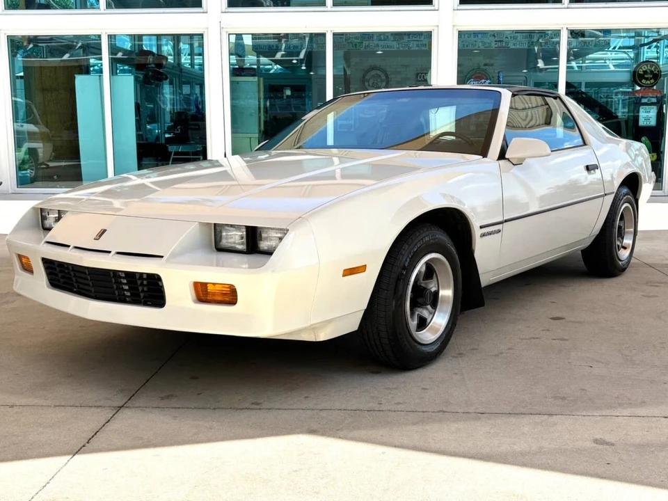 1985 Chevrolet Camaro 3rd Gen - Image 10 of 12