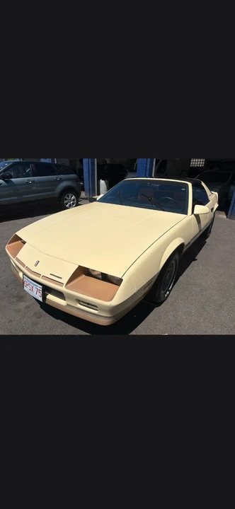1985 Chevrolet Camaro - Image 24 of 25