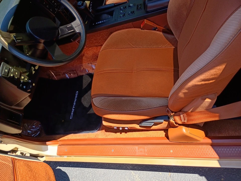 1985 Chevrolet Camaro - Image 10 of 25