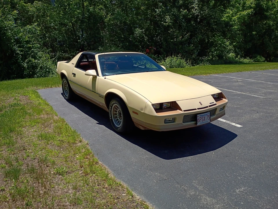 1985 Chevrolet Camaro - Image 2 of 25
