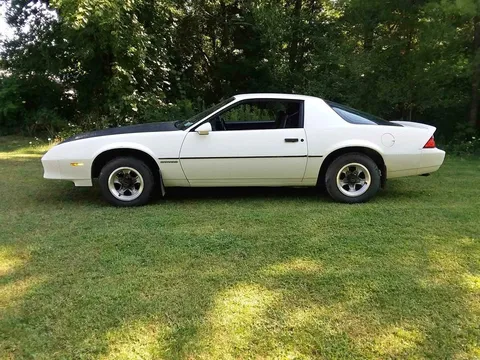 1985 Chevrolet Camaro Coupe 2D