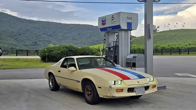 1985 Chevrolet Camaro Coupe 2D