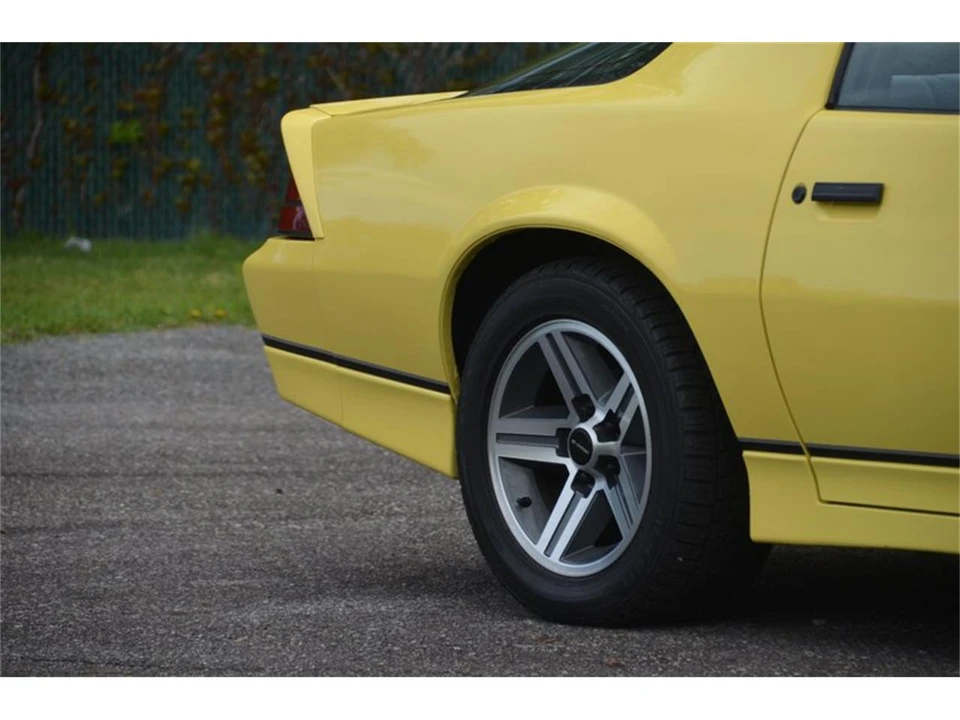 1985 Chevrolet Camaro IROC-Z & Z28 3rd Gen - Image 10 of 17