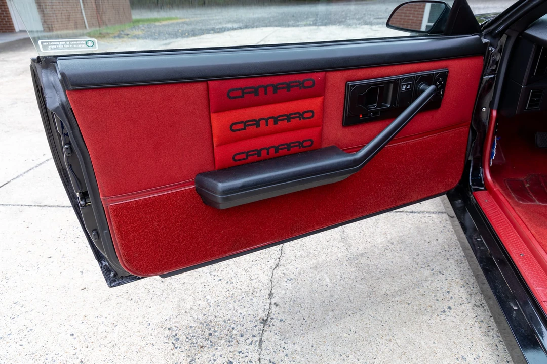 1985 Chevrolet Camaro IROC-Z & Z28 3rd Gen - Image 21 of 31