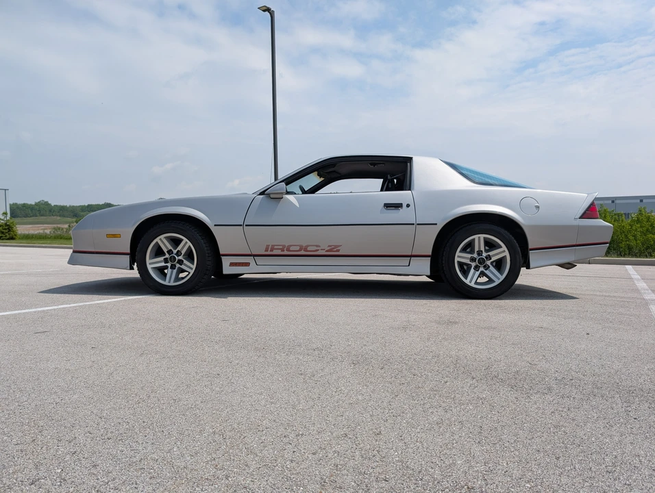1985 Chevrolet Camaro IROC-Z & Z28 3rd Gen - Image 10 of 31
