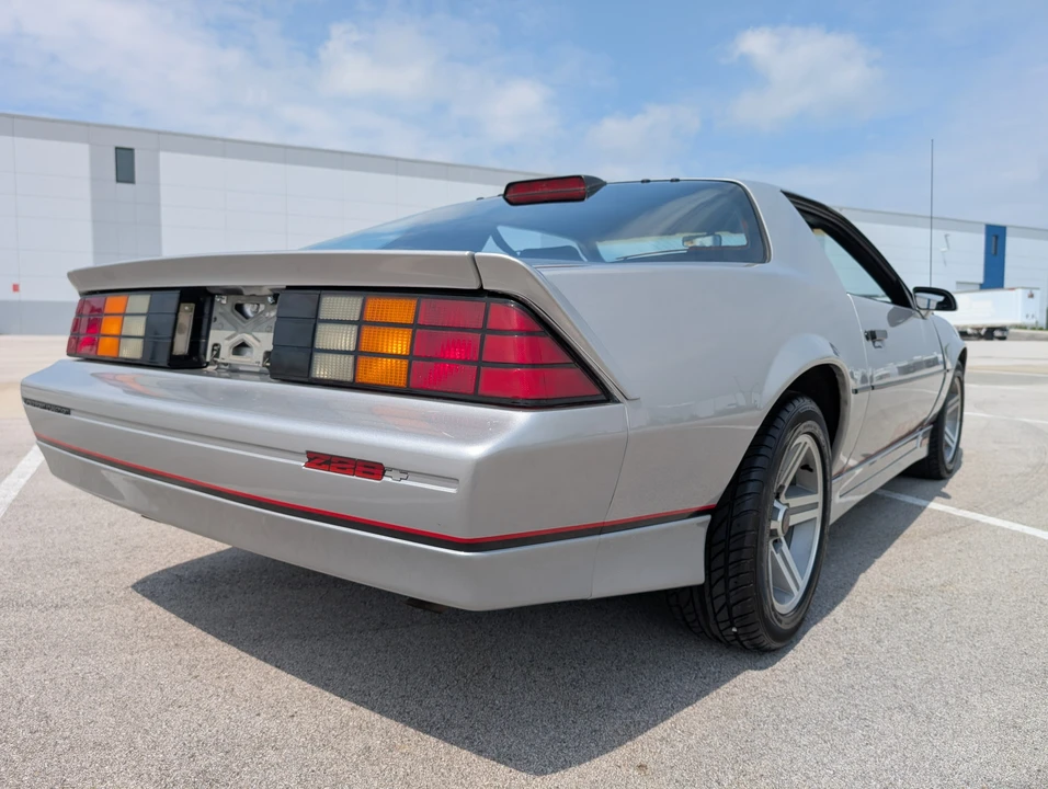 1985 Chevrolet Camaro IROC-Z & Z28 3rd Gen - Image 18 of 31