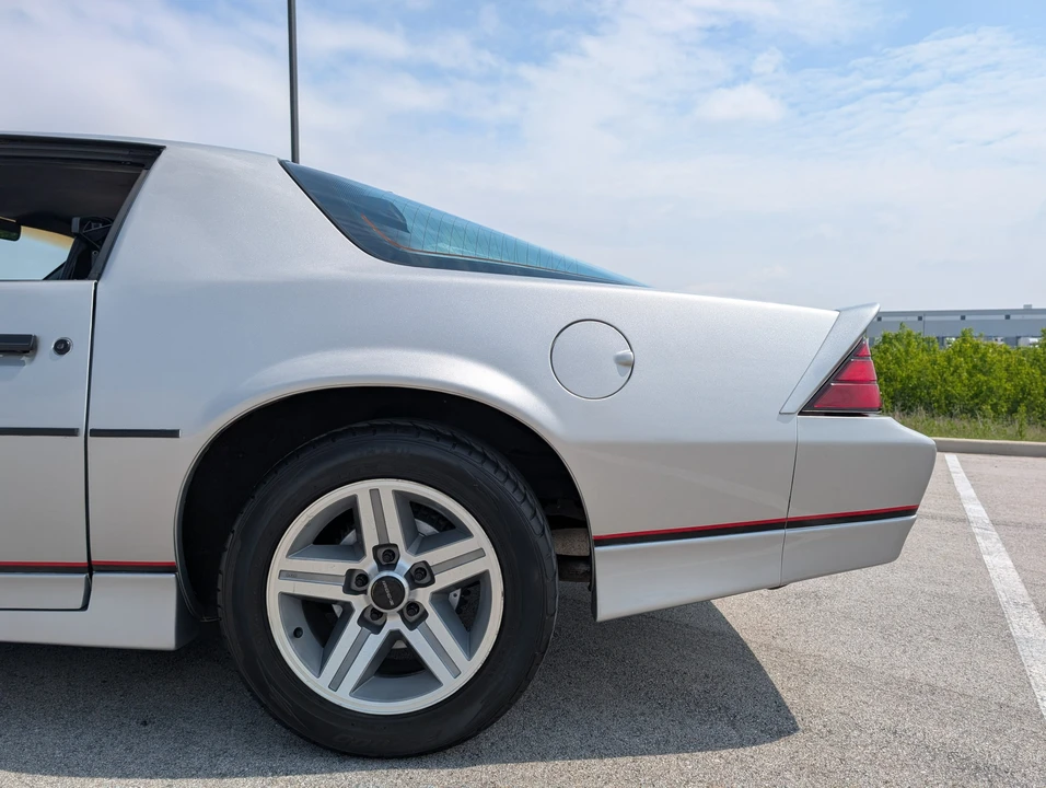 1985 Chevrolet Camaro IROC-Z & Z28 3rd Gen - Image 30 of 31