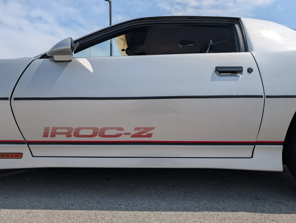 1985 Chevrolet Camaro IROC-Z & Z28 3rd Gen - Image 27 of 31