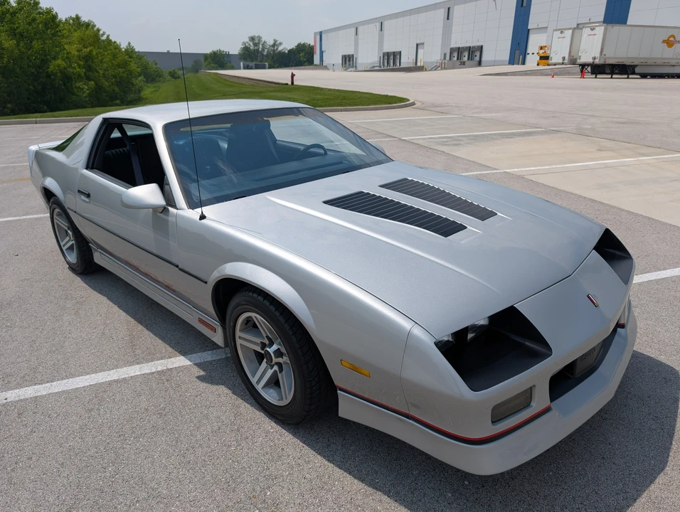 1985 Chevrolet Camaro IROC-Z & Z28 3rd Gen - Image 2 of 31