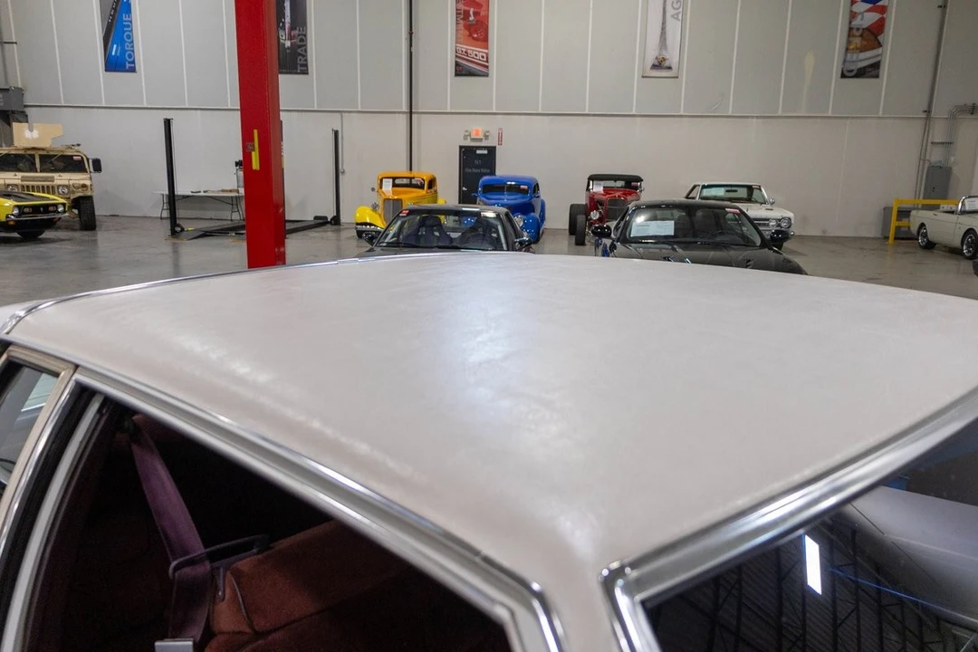 1985 Chevrolet Caprice - Image 2 of 19