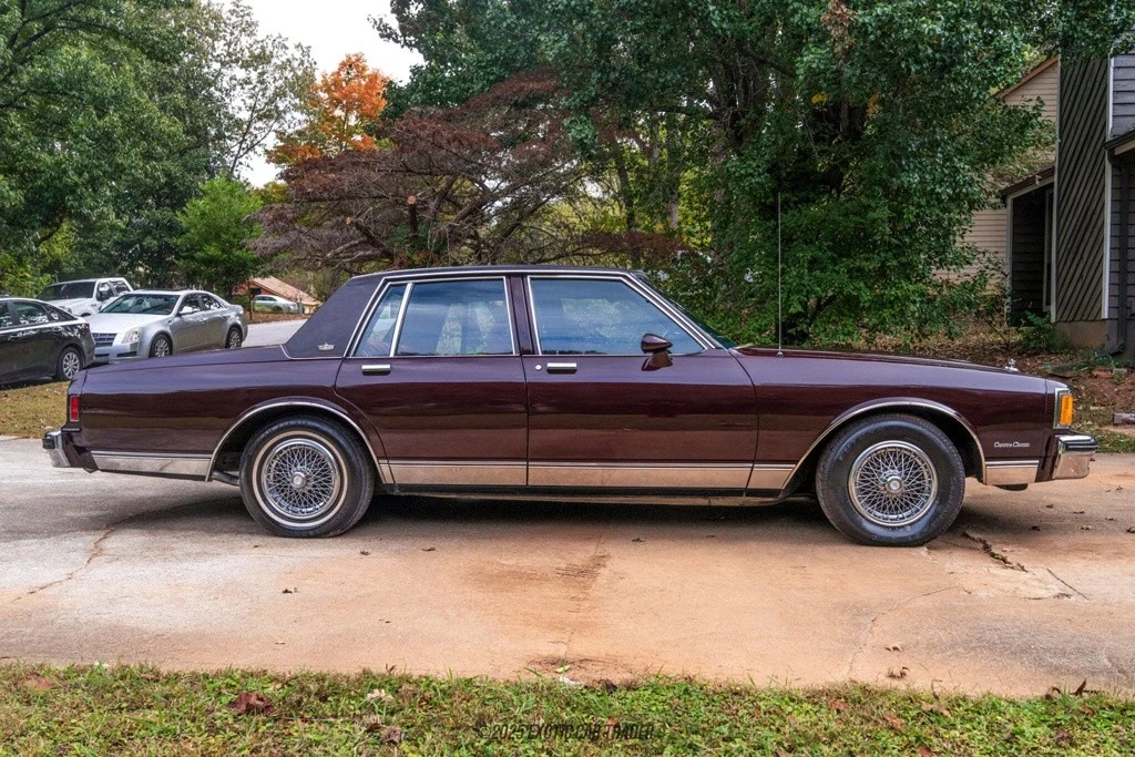 1985 Chevrolet Caprice - Image 9 of 12