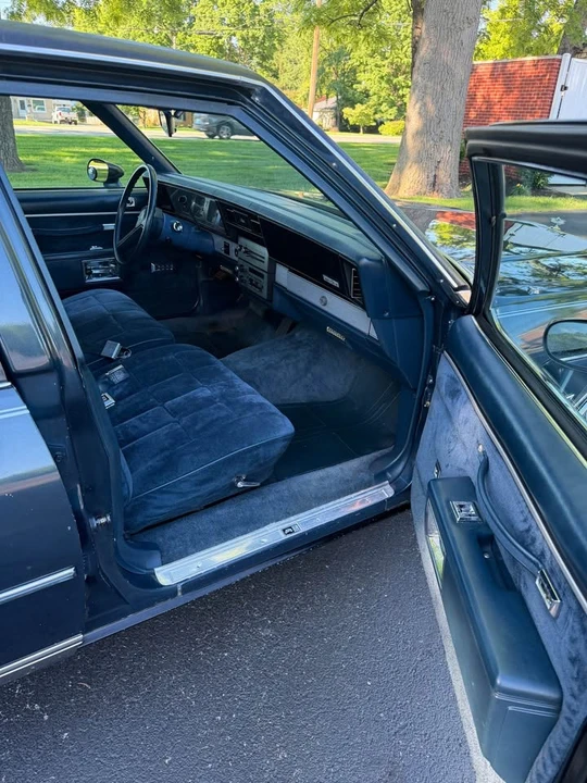 1985 Chevrolet Caprice - Image 10 of 20