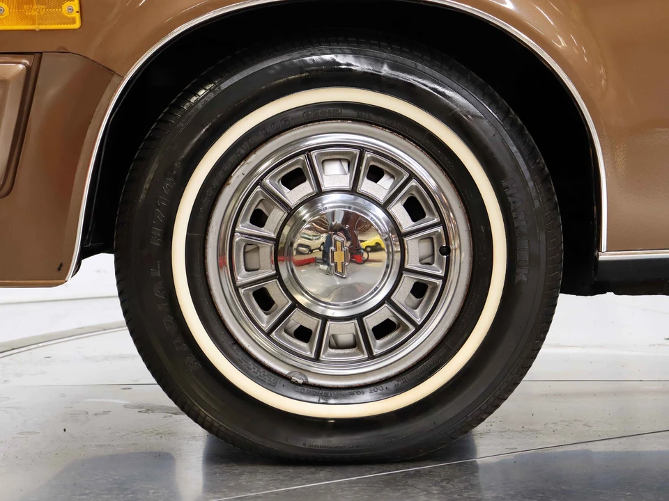 1985 Chevrolet - Image 14 of 31
