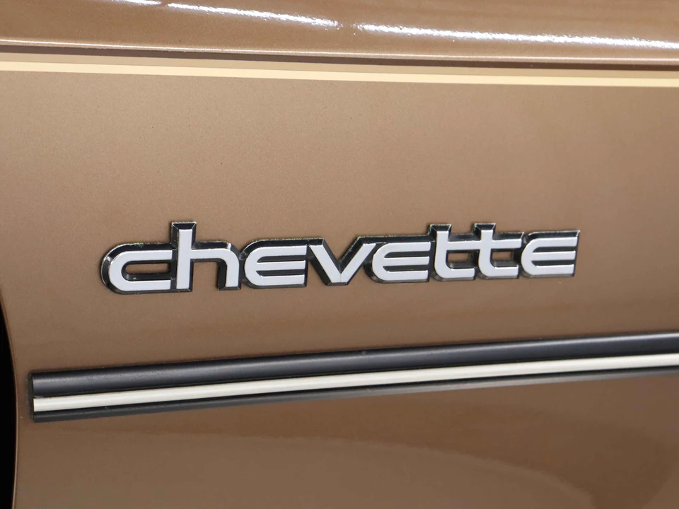 1985 Chevrolet - Image 17 of 31