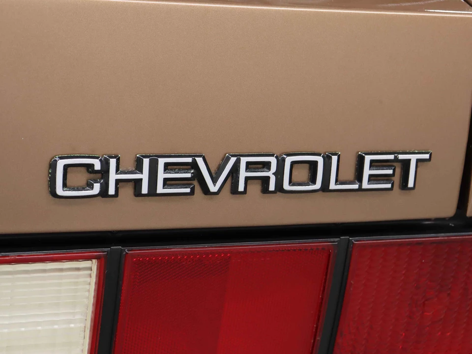 1985 Chevrolet - Image 20 of 31