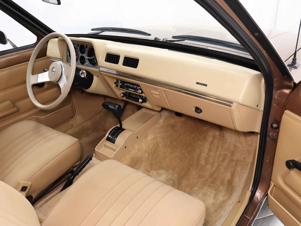 1985 Chevrolet - Image 22 of 31