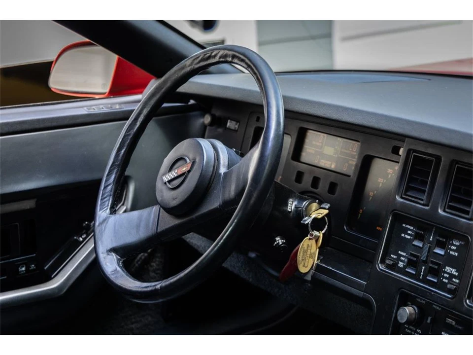 1985 Chevrolet Corvette C4 - Image 8 of 19