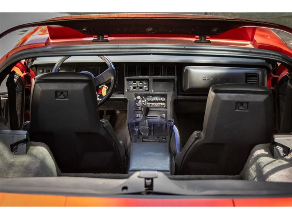 1985 Chevrolet Corvette C4 - Image 10 of 19