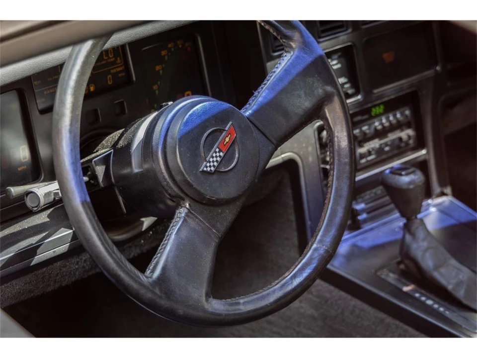1985 Chevrolet Corvette C4 - Image 15 of 19